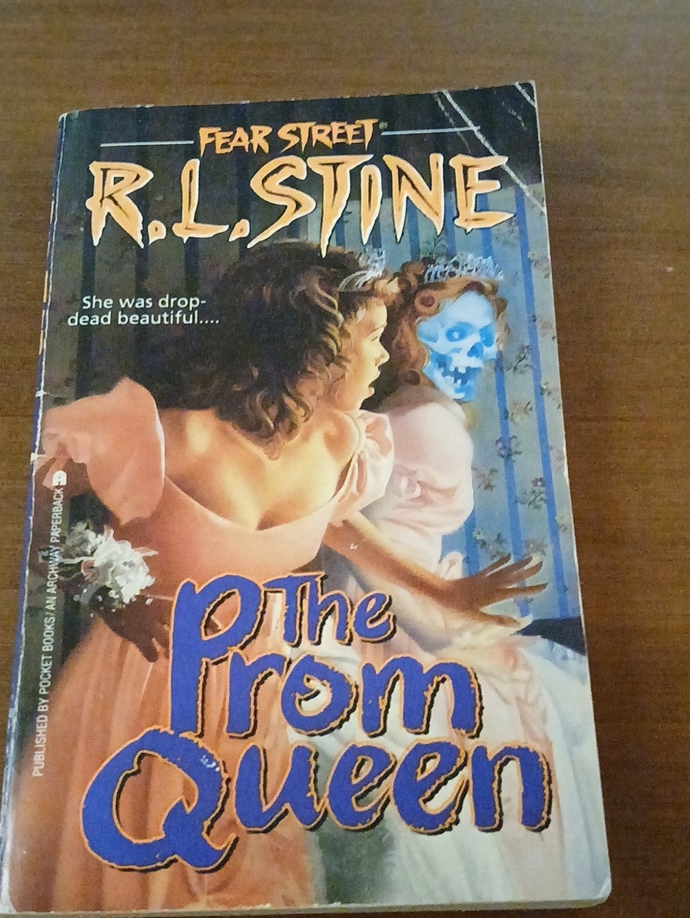 1992 Vintage Fear Street ' The Prom Queen' R.L Stine Pb Book Retro Horror YA
